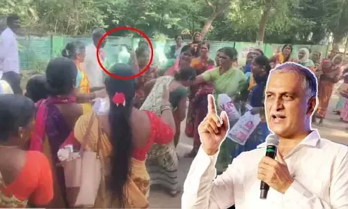 చెప్పులతో కొట్టుకునే దుస్థితి తెచ్చావు రేవంత్.. హరీశ్‌రావు సెటైరికల్ ట్వీట్