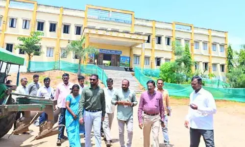 ఇందిరమ్మ ఇండ్ల నిర్మాణాలు వేగవంతం చెయ్యాలి