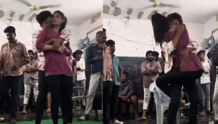 డాన్స్ పేరుతో క్లాస్ లోనే రొమాన్స్... గట్టిగా హాగ్ చేసుకొని! డాన్స్ పేరుతో క్లాస్ లోనే రొమాన్స్... గట్టిగా హాగ్ చేసుకొని!