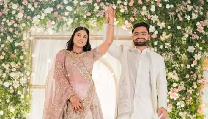 ఆ ఐదు సిక్సర్ల వల్లే నా పెళ్లి జరుగుతుంది.. ఇంట్రెస్టింగ్ విషయాన్ని చెప్పిన రింకు సింగ్ ఆ ఐదు సిక్సర్ల వల్లే నా పెళ్లి జరుగుతుంది.. ఇంట్రెస్టింగ్ విషయాన్ని చెప్పిన రింకు సింగ్