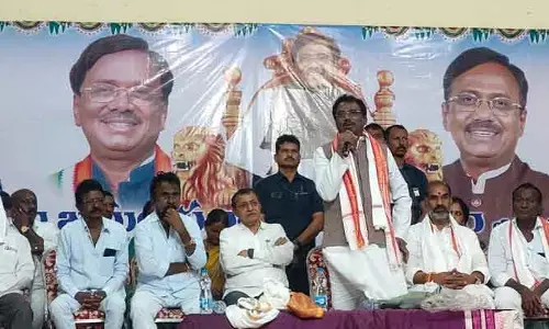 లొట్టపిసు కేసులైతే కేటీఆర్ కు భయమెందుకు