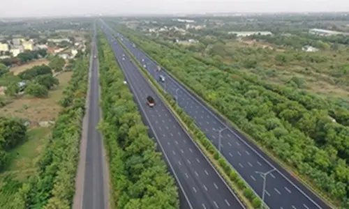 ట్రిపుల్‌ఆర్‌ జంక్షన్లపై రియల్టర్ల కన్ను