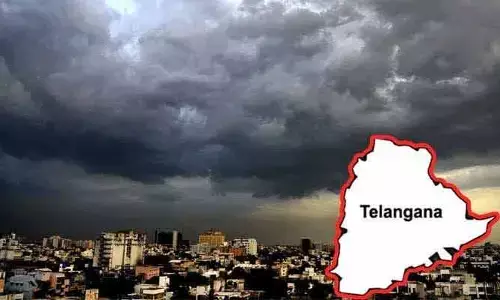 రాష్ట్ర వ్యాప్తంగా కొనసాగుతున్న ఉపరితల ఆవర్తనం.. నేడు ఈ జిల్లాల్లో వర్షాలు