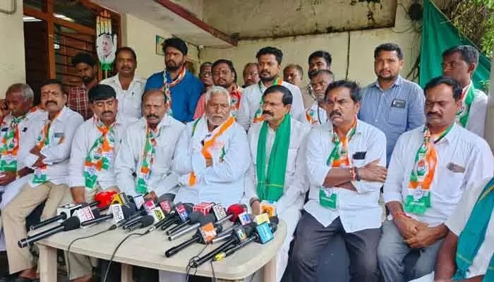 షుగర్ ఫ్యాక్టరీ పునరుద్ధరణకు కాంగ్రెస్ కట్టుబడి ఉంది షుగర్ ఫ్యాక్టరీ పునరుద్ధరణకు కాంగ్రెస్ కట్టుబడి ఉంది