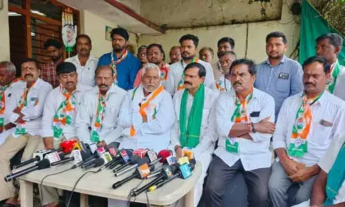 షుగర్ ఫ్యాక్టరీ పునరుద్ధరణకు కాంగ్రెస్ కట్టుబడి ఉంది