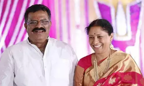 నేపాల్‌లో చిక్కుకున్న కోట్ల సుజాత, కూతురు.. హోటల్‌లో లగేజీ, ఫోన్లు దగ్ధం