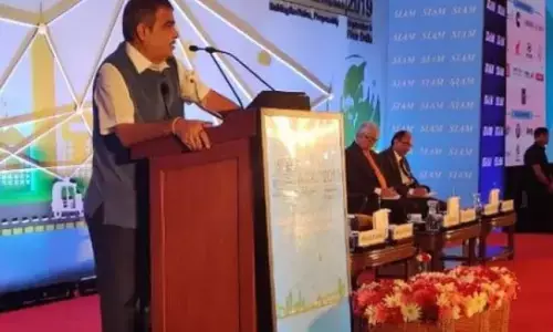 Nitin Gadkari: వాహనాల స్క్రాపింగ్ ద్వారా రూ. 40 వేల కోట్ల ఆదాయం