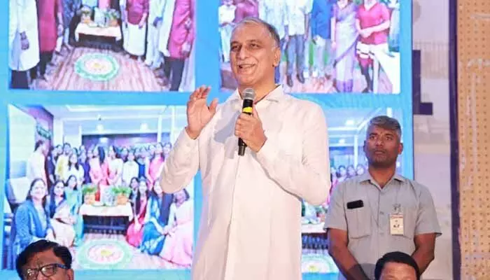 గ్రూప్ వన్ పరీక్ష అవకతవకలపై సిట్టింగ్ జడ్జితో విచారణ జరిపించాలి: Harish Rao గ్రూప్ వన్ పరీక్ష అవకతవకలపై సిట్టింగ్ జడ్జితో విచారణ జరిపించాలి: Harish Rao