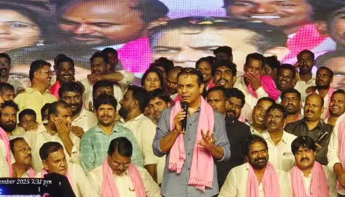 పార్టీ మారిన ఎమ్మెల్యేల స్థానాల్లో త్వరలోనే ఉపఎన్నికలు పార్టీ మారిన ఎమ్మెల్యేల స్థానాల్లో త్వరలోనే ఉపఎన్నికలు