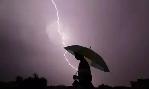 Heavy Rains Alert: రాష్ట్రంలో రెండు రోజులు భారీ వర్షాలు.. పలు జిల్లాలకు ఎల్లో అలెర్ట్
