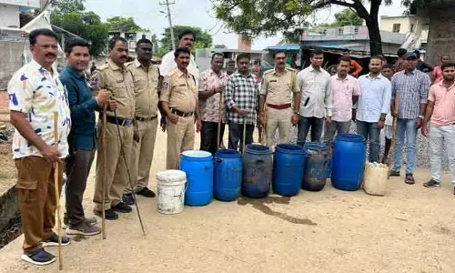 మరిపెడ మండలంలో ఎక్సైజ్ దాడులు