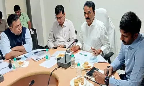 ఇకపై ఎక్సైజ్ శాఖకు ఆయుధాలు.. గంజాయి, డ్రగ్స్‌, నాటుసారా నేరాలపై ఉక్కు పాదం: అధికారులతో మంత్రి సమీక్ష