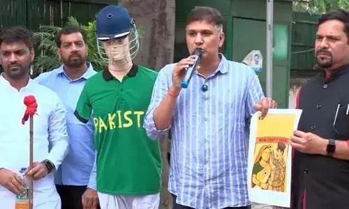 మ్యాచ్ రాజకీయం.. భారత్-పాక్ ఆసియా కప్ మ్యాచ్‌పై విపక్షాల విమర్శలు