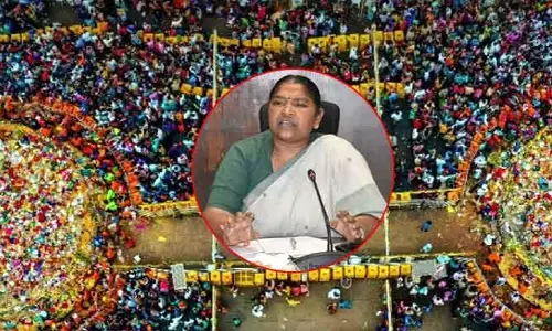 మేడారంలో గద్దెలు మారుస్తున్నారని ప్రచారం.. రెచ్చిపోయిన మంత్రి సీతక్క