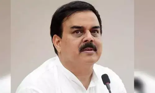 ఏపీపై మొంథా తుపాను ఎఫెక్ట్.. రేషన్ పంపిణీపై మంత్రి నాదెండ్ల కీలక ప్రకటన