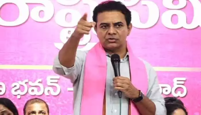 ORR పరిధిలో కాంగ్రెస్కు ఒక్క సీటు రాదు.. మాజీ మంత్రి కేటీఆర్ హాట్ కామెంట్స్ ORR పరిధిలో కాంగ్రెస్కు ఒక్క సీటు రాదు.. మాజీ మంత్రి కేటీఆర్ హాట్ కామెంట్స్