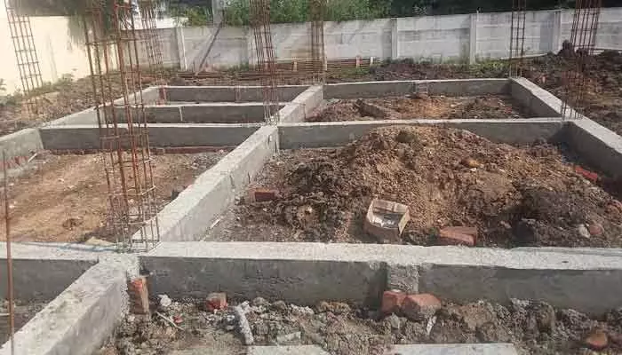 ఇందిరమ్మ ఇళ్లకు బిల్లుల కష్టాలు ఇందిరమ్మ ఇళ్లకు బిల్లుల కష్టాలు