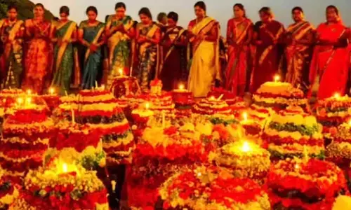 ఈ నెల 21న ఎంగిలిపూల బతుకమ్మ.. సద్దుల బతుకమ్మ ఎప్పుడో తెలుసా?