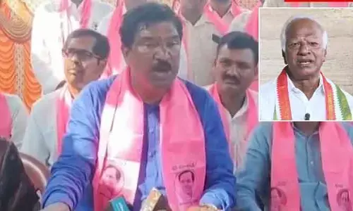 కడియం కాంగ్రెస్‌లో చేరానని ప్రకటిస్తే వదిలేస్తాం.. మాజీ డిప్యూటీ సీఎం రాజయ్య