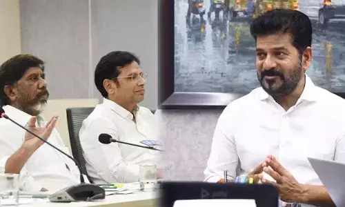 Fee Reimbursement:  సీఎం రేవంత్ రెడ్డితో భట్టి, శ్రీధర్ బాబు భేటీ.. తెరపైకి  కేసీఆర్ విజిలెన్స్ రిపోర్టు?