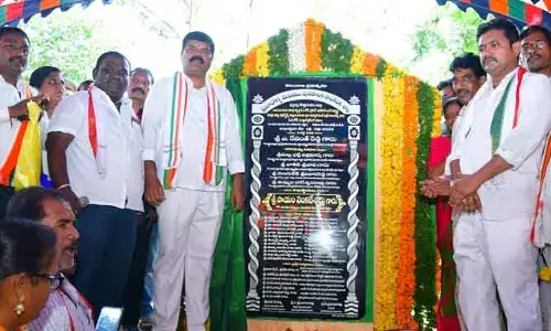 మణుగూర్ ను ఆదర్శ మున్సిపాలిటీగా తీర్చిదిద్దుతా..