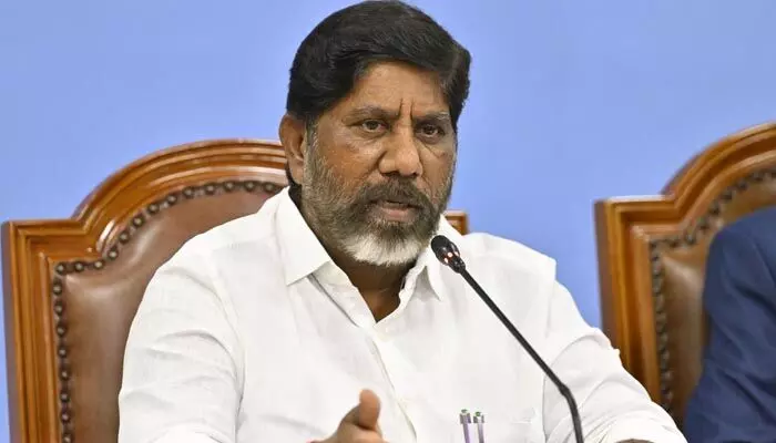 రిజిస్ట్రేషన్ శాఖలో ఆదాయం పెంపుపై 15 రోజుల్లో నివేదిక ఇవ్వండి: డిప్యూటీ సీఎం భట్టి రిజిస్ట్రేషన్ శాఖలో ఆదాయం పెంపుపై 15 రోజుల్లో నివేదిక ఇవ్వండి: డిప్యూటీ సీఎం భట్టి