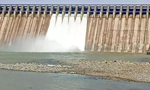 నాగార్జున సాగర్ కు పోటెత్తిన వరద