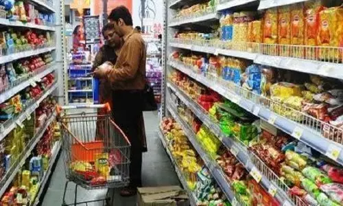 Retailers: జీఎస్టీ డిస్కౌంట్లపై రిటైలర్లకు కేంద్రం కీలక ఆదేశాలు