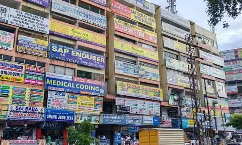ప్రచారం మాటున పొంచి ఉన్న ప్రమాదం..