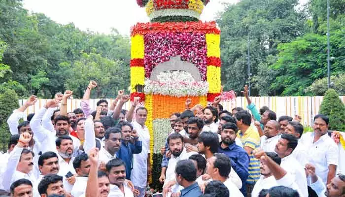 నిరుద్యోగులకు, ప్రభుత్వానికి వారధిగా ఉంటా : ఎమ్మెల్యే కోమటిరెడ్డి రాజగోపాల్ రెడ్డి నిరుద్యోగులకు, ప్రభుత్వానికి వారధిగా ఉంటా : ఎమ్మెల్యే కోమటిరెడ్డి రాజగోపాల్ రెడ్డి