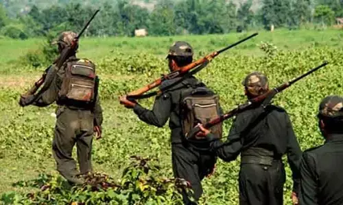 ‘ఆపరేషన్ కగార్’ ఎఫెక్ట్.. 12 మంది మావోయిస్టులు సరెండర్