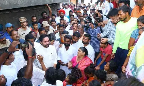 మాంగర్ బస్తీలో పర్యటించిన కేంద్రమంత్రి కిషన్ రెడ్డి