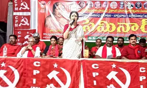 పోరాటం కమ్యూనిస్టులదైతే ఆర్భాటం బీజేపీకెందుకు?