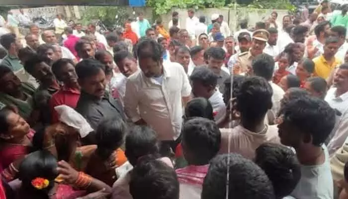 యూరియా పంపిణీలో అక్రమాలను సహించను యూరియా పంపిణీలో అక్రమాలను సహించను