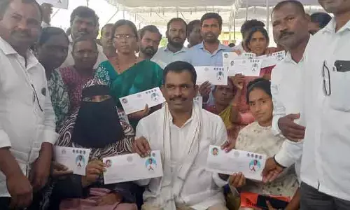 పేదల పక్షపాతి కాంగ్రెస్ ప్రభుత్వం