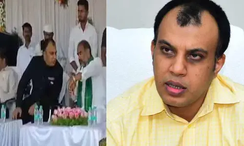 Sandeep Kumar Jha: ప్రోటోకాల్ వివాదం.. కలెక్టర్ సందీప్ కుమార్ ఝాకు ప్రభుత్వం నోటీసులు