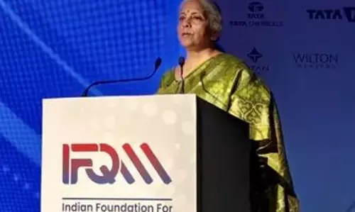 Nirmala Sitharaman: పెట్టుబడులకు, సామర్థ్యాల విస్తరణకు పరిశ్రమలు వెనుకాడొద్దు: నిర్మలా సీతారామన్