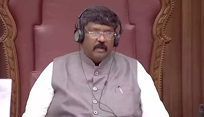 ఏపీ శాసనమండలిలో గందరగోళం.. సోమవారానికి వాయిదా ఏపీ శాసనమండలిలో గందరగోళం.. సోమవారానికి వాయిదా