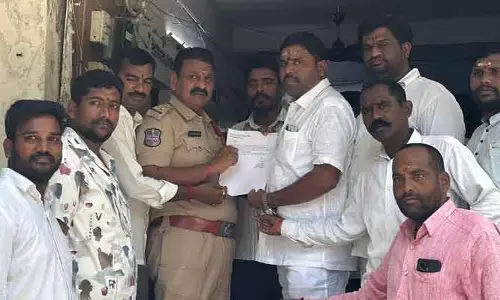 వేములవాడలో ఫ్లెక్సీ వివాదం