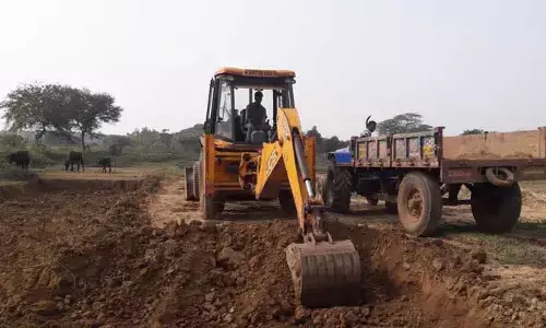 అనుమతులు లేకుండా మట్టి తవ్వకాలు