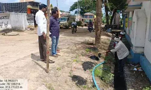 పారిశుద్ధ్యంపై ప్రత్యేక దృష్టి పెట్టండి