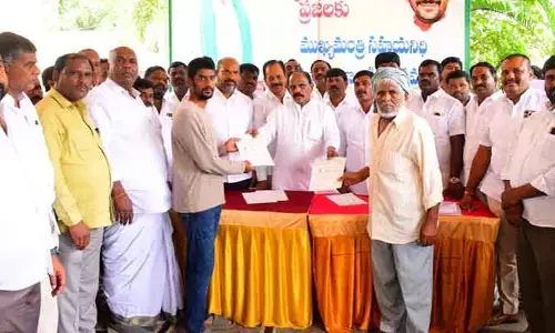పేదల వైద్య సేవలకు అండగా సీఎం సహాయనిధి : ఎమ్మెల్యే కాలే యాదయ్య