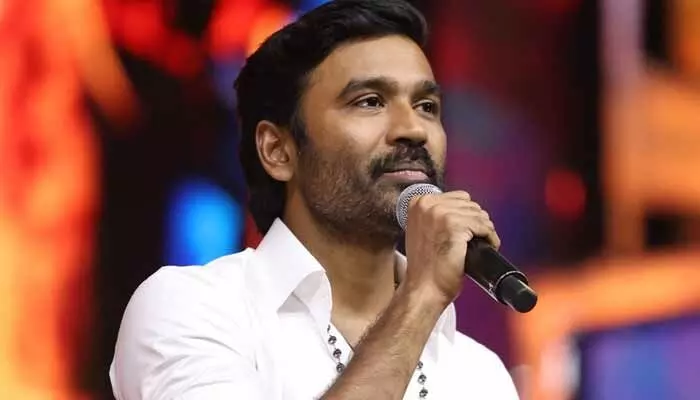 దయచేసి అలాంటివి నమ్మకండి.. అభిమానులకు కీలక విజ్ఞప్తి చేసిన ధనుష్ దయచేసి అలాంటివి నమ్మకండి.. అభిమానులకు కీలక విజ్ఞప్తి చేసిన ధనుష్