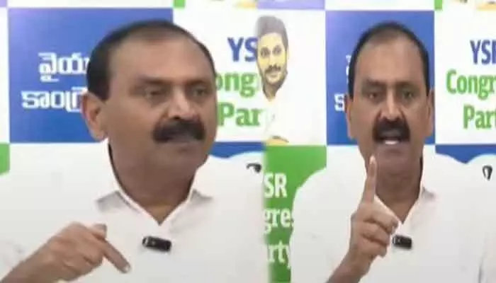 వేంకటేశ్వరస్వామి భక్తుడిగా ఛాలెంజ్ చేస్తున్నా.. దమ్ముంటే సీబీఐ విచారణ చేయించండి : భూమన కరుణాకర్ వేంకటేశ్వరస్వామి భక్తుడిగా ఛాలెంజ్ చేస్తున్నా.. దమ్ముంటే సీబీఐ విచారణ చేయించండి : భూమన కరుణాకర్