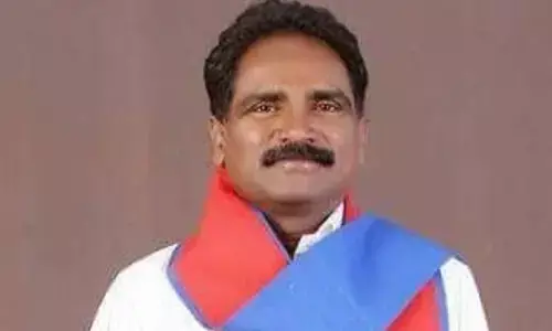 ఆర్‌ఆర్‌ఆర్‌ అలైన్‌మెంట్‌పై రాష్ట్ర ప్రభుత్వం స్పష్టతనివ్వాలి: సీపీఐ(ఎం) రాష్ట్ర కమిటీ కార్యదర్శి జాన్ వెస్లీ