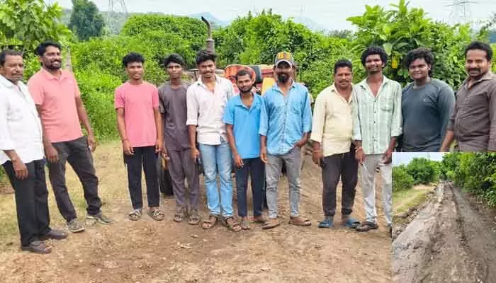 ప్రమాదకరంగా స్మశానవాటిక రహదారి ప్రమాదకరంగా స్మశానవాటిక రహదారి