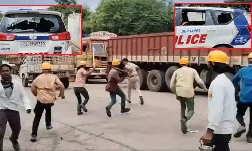 యూపీ కార్మికుల ఉగ్రరూపం.. సిమెంట్ ఫ్యాక్టరీ వద్ద పోలీసులపై దాడి