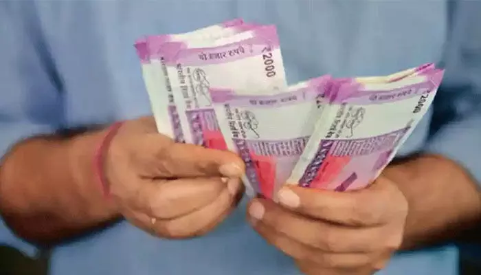 PNB KSAN TATKAL RIN YOJANA: ఎలాంటి హామీ లేకుండా అప్లై చేసిన వెంటనే రూ.50వేలు లోన్ ఇచ్చే పథకం.. ఇలా అప్లై చేసుకోండి? PNB KSAN TATKAL RIN YOJANA: ఎలాంటి హామీ లేకుండా అప్లై చేసిన వెంటనే రూ.50వేలు లోన్ ఇచ్చే పథకం.. ఇలా అప్లై చేసుకోండి?