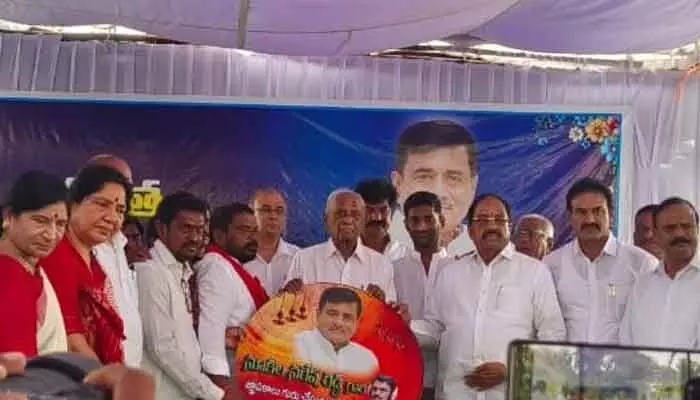 నూకల నరేష్ రెడ్డి చిరస్మరణీయుడు నూకల నరేష్ రెడ్డి చిరస్మరణీయుడు