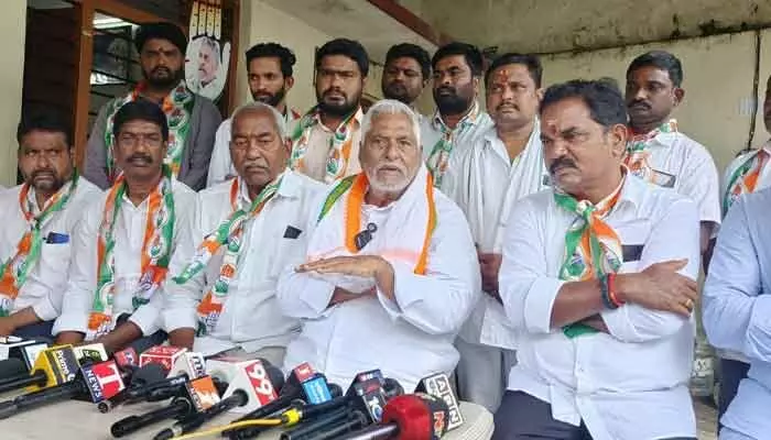 పన్నుల్లో రాష్ట్రాలకు 60% వాటా కల్పించాలి పన్నుల్లో రాష్ట్రాలకు 60% వాటా కల్పించాలి